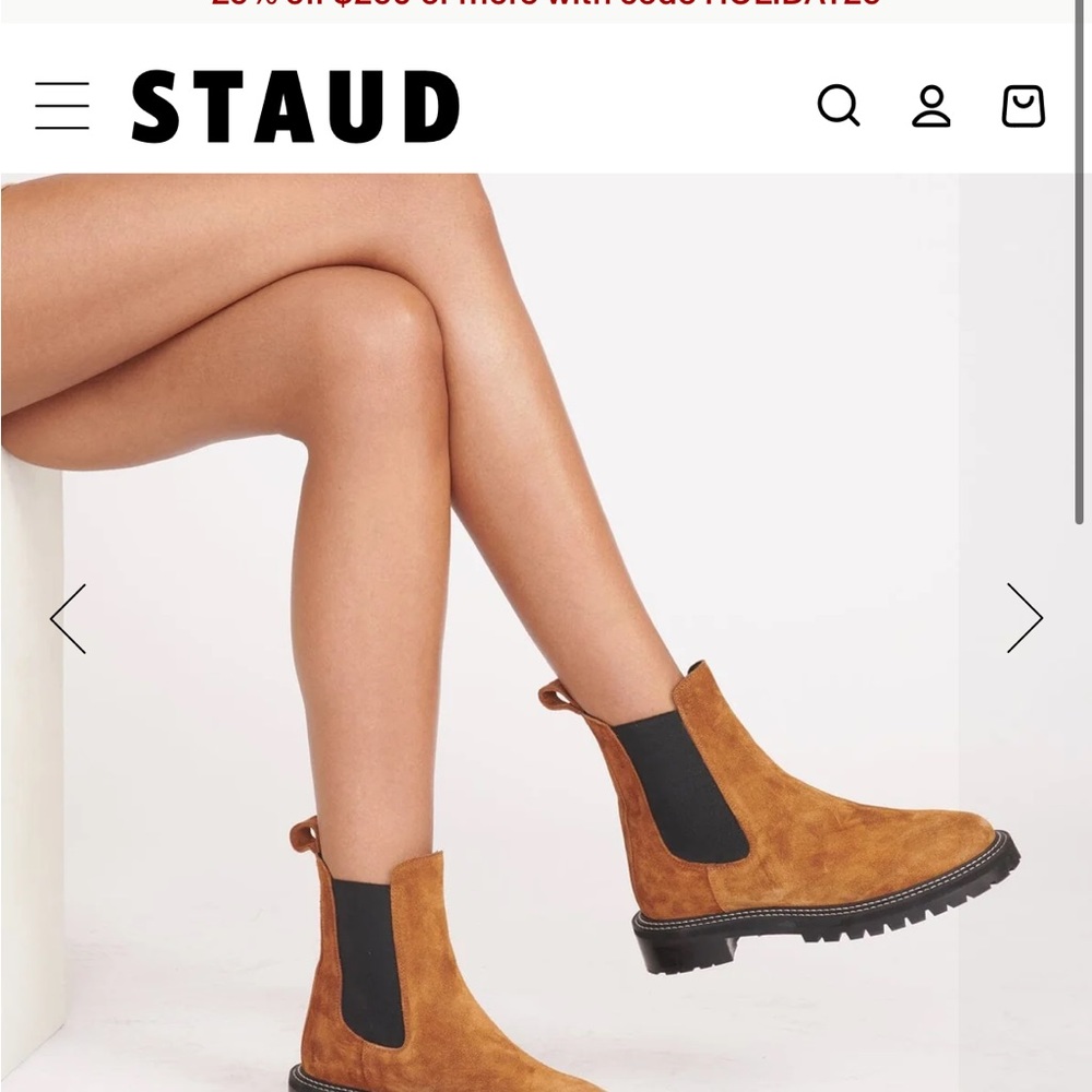 STAUD never worn Chelsea boots.